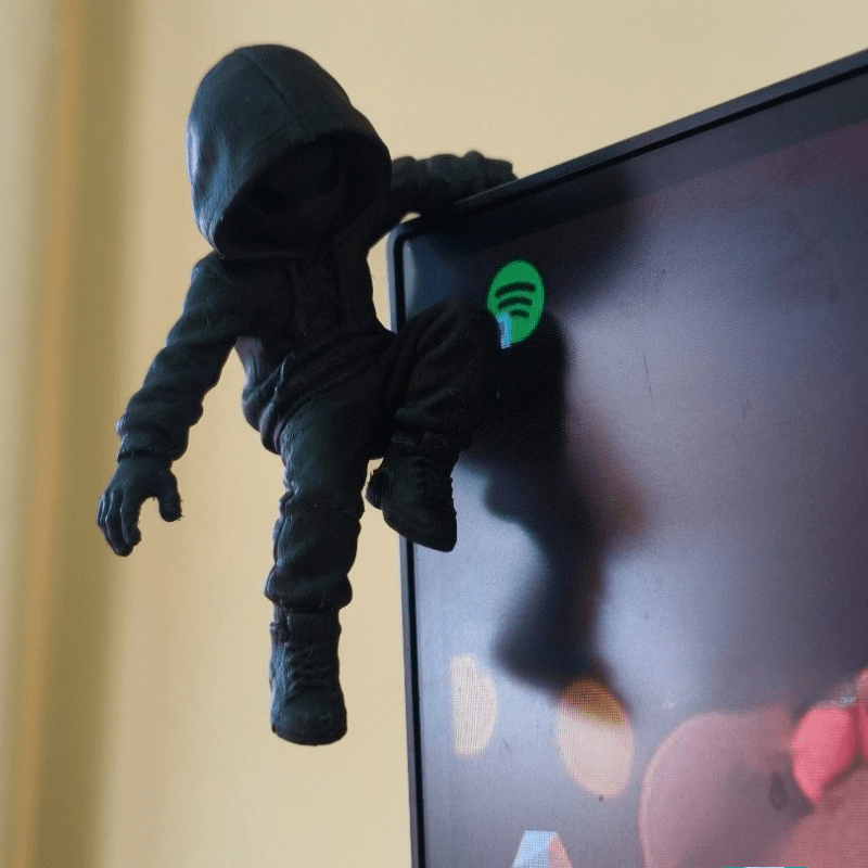 Climb Hoodie Alien Mini Statue - Retro Gaming Gadgets review and price