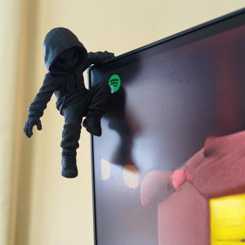 Climb Hoodie Alien Mini Statue - Retro Gaming Gadgets review and price