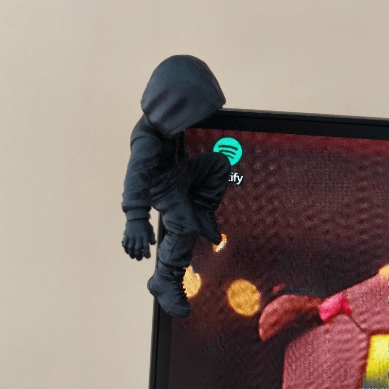 Climb Hoodie Alien Mini Statue - Retro Gaming Gadgets review and price